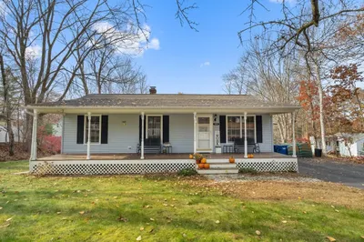 214 Southbridge Rd 1