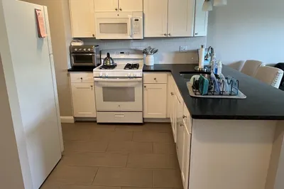 559 Willard Street #6