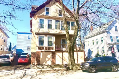 9 Laurel St #2