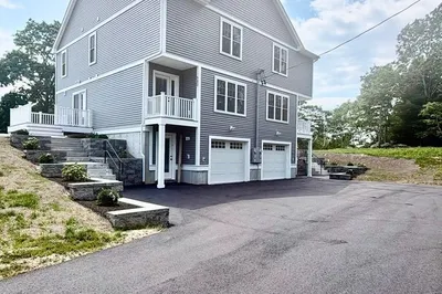 580 Broad St #2A 1