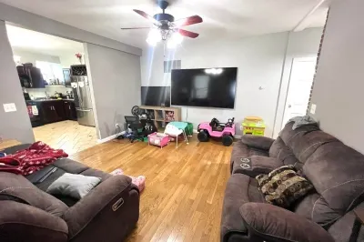 15 Tucker St #1