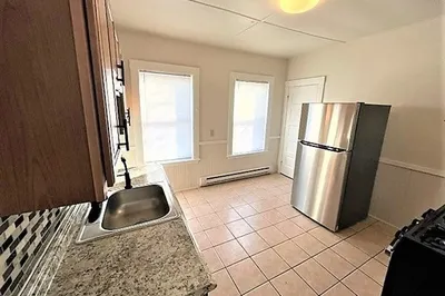 109 Capen Street #3