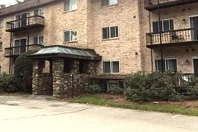 181 Littleton Rd #406 1