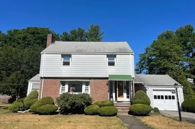 137 Lincoln St 1