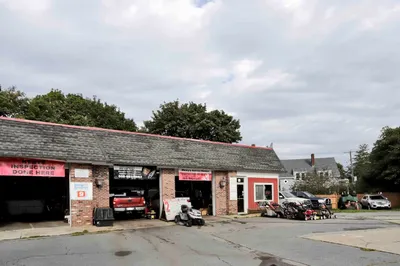 82 Bridge St 1