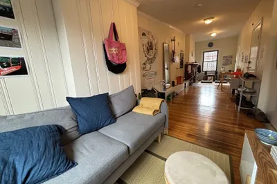 41 S Russell St #4 1