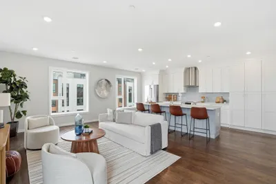 267 Old Colony Ave #501 1