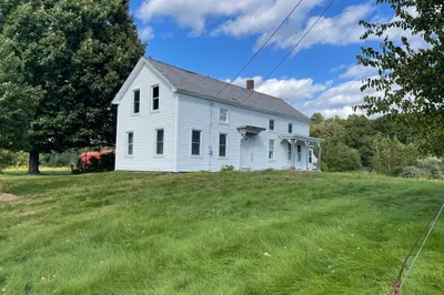 90 Marsh Rd 1