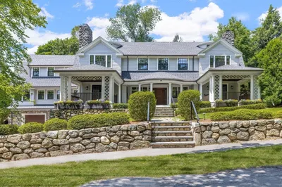 9 Woodman Road
