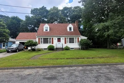 19 Graystone Cir 1