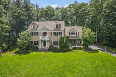 2 Opal Cir 1