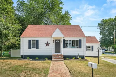 12 Paulette Ave