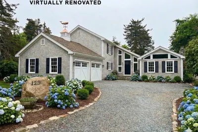 129 Colonial Way 1