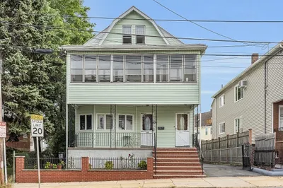 28 Medford Street