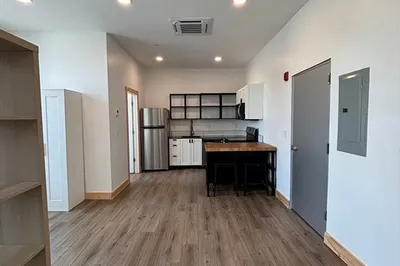 1190 Stafford Rd #2