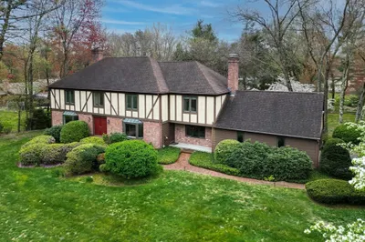 70 Williamsburg Drive 1