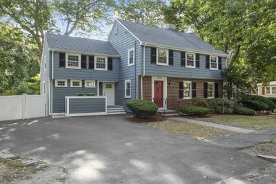 17 Coolidge Road 1