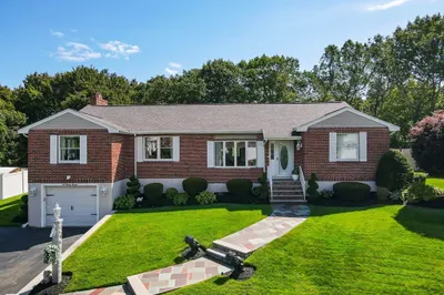 46 Diane Rd 1