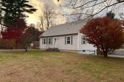 104 Leyden Rd 1