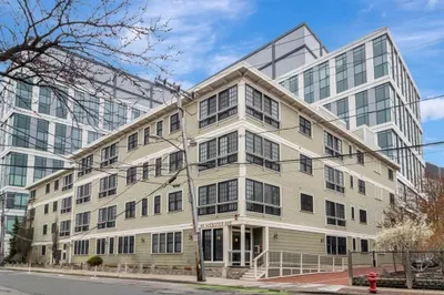 80 Webster Ave #1D