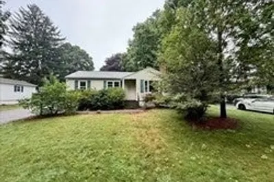 36 Lake St 1
