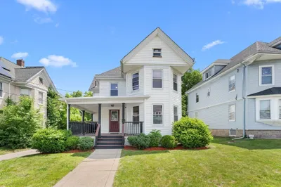 46 Ash St