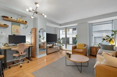 80 Broad St #306