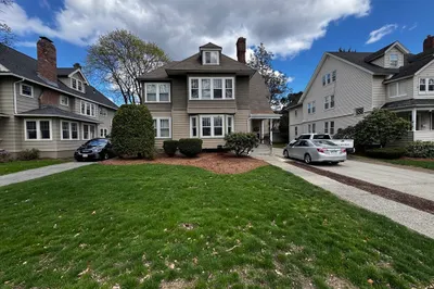 152 Russell Street 1