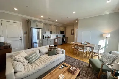 31 Orleans St #401