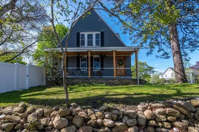 82 Edgartown Vineyard Haven Road 1