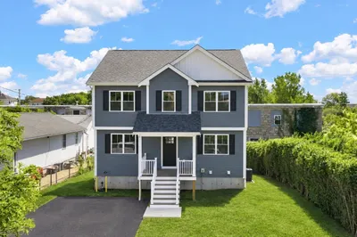 42 Ross St 1