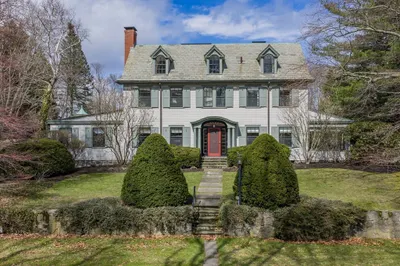 45 Forest Ave 1