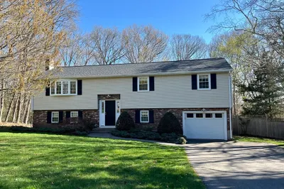 49 Stonybrook Dr