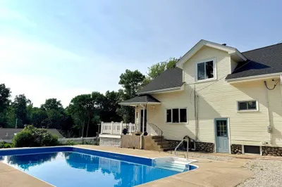 22 Pelican Ave 1