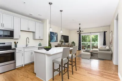 1211 Pennington Drive #1211 1