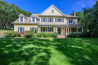 2 Jillson Way 1