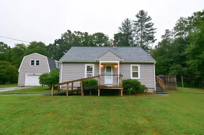 38 Cross Rd