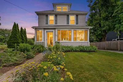 154 Cherry St 1