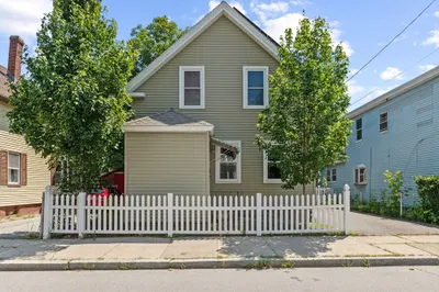 127 Spruce St