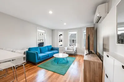 9 Harding St #2
