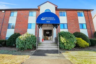 1820 Skyline Dr #19 1