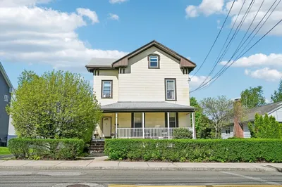 44 Warren Ave