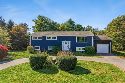 55 Burnside Ave