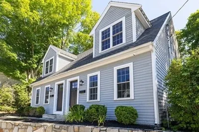 1142 Commercial St #2 1