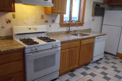 92 Lowell St #1 1