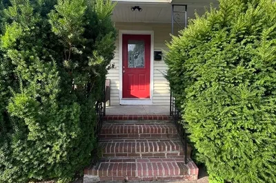 294 Whiting Ave #294