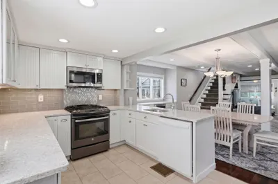 27 Billows St 1