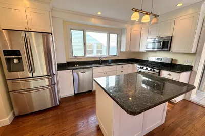 147 Lexington St #1