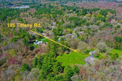 185 Tiffany Rd 1