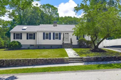 48 Taylor St 1